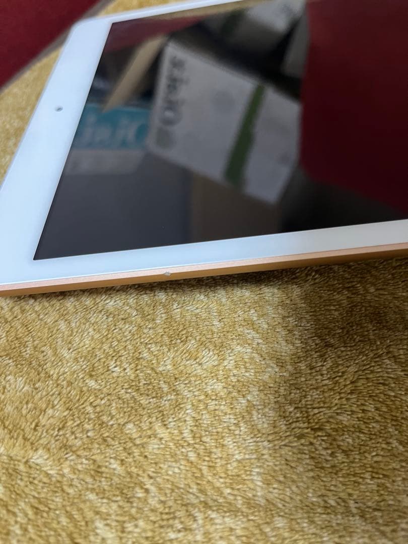 Apple iPad 第七世代ゴールドWi-Fi+Cellularモデル