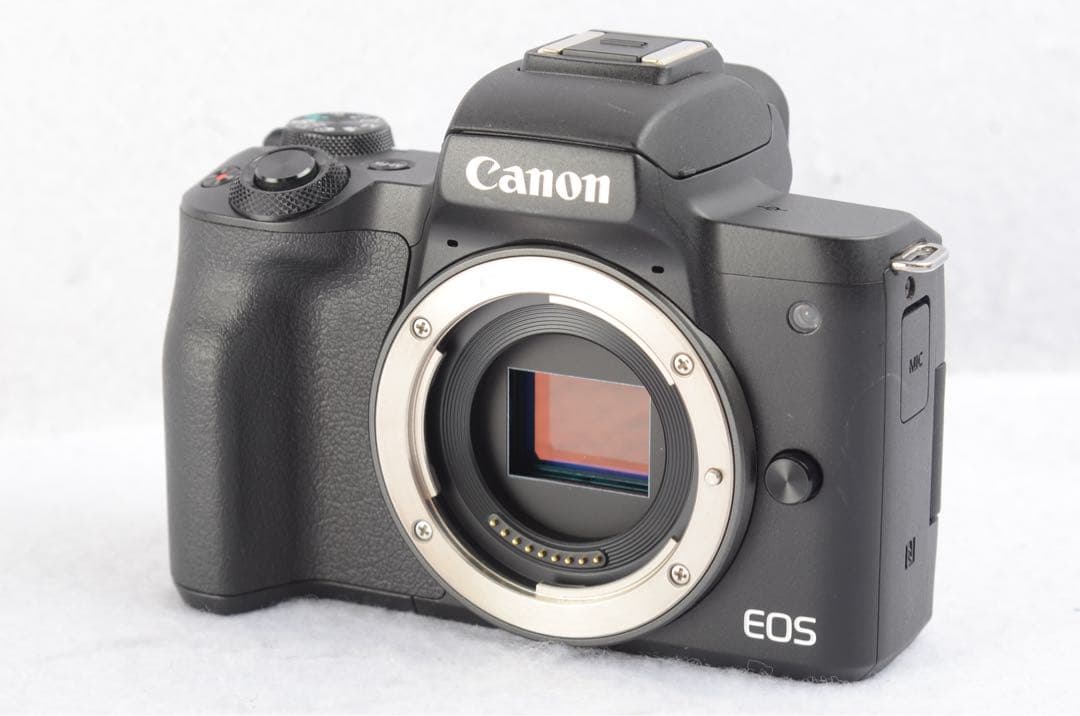 ■ 美品 ■ Canon EOS Kiss M ボディ 708-029