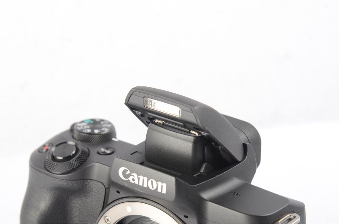 ■ 美品 ■ Canon EOS Kiss M ボディ 708-029