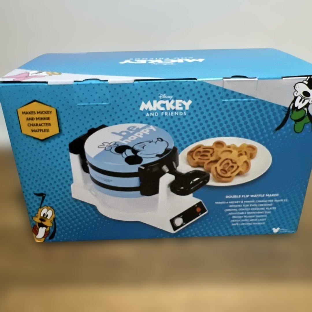ポポ　『新品未開封』ディズニー ミッキー&ミニーワッフルメーカー 6枚焼き