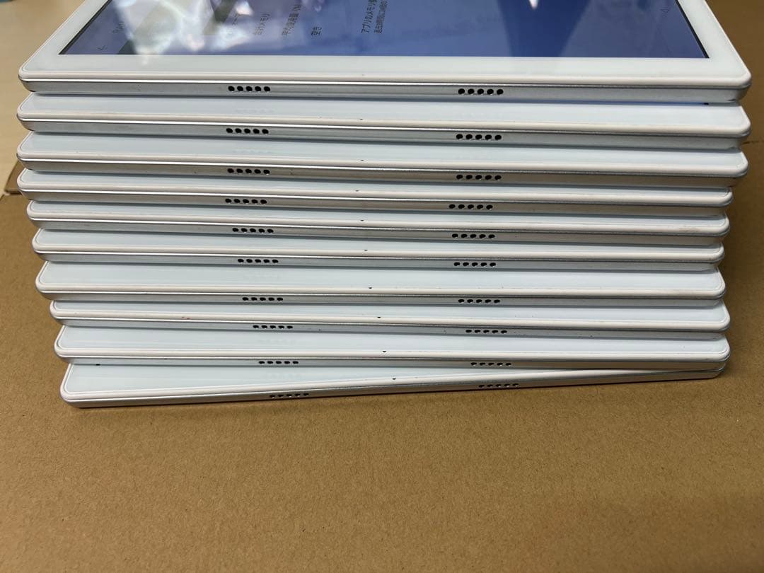 Android 10インチタブレット4＋32G 業務用注文用　プレゼントあり