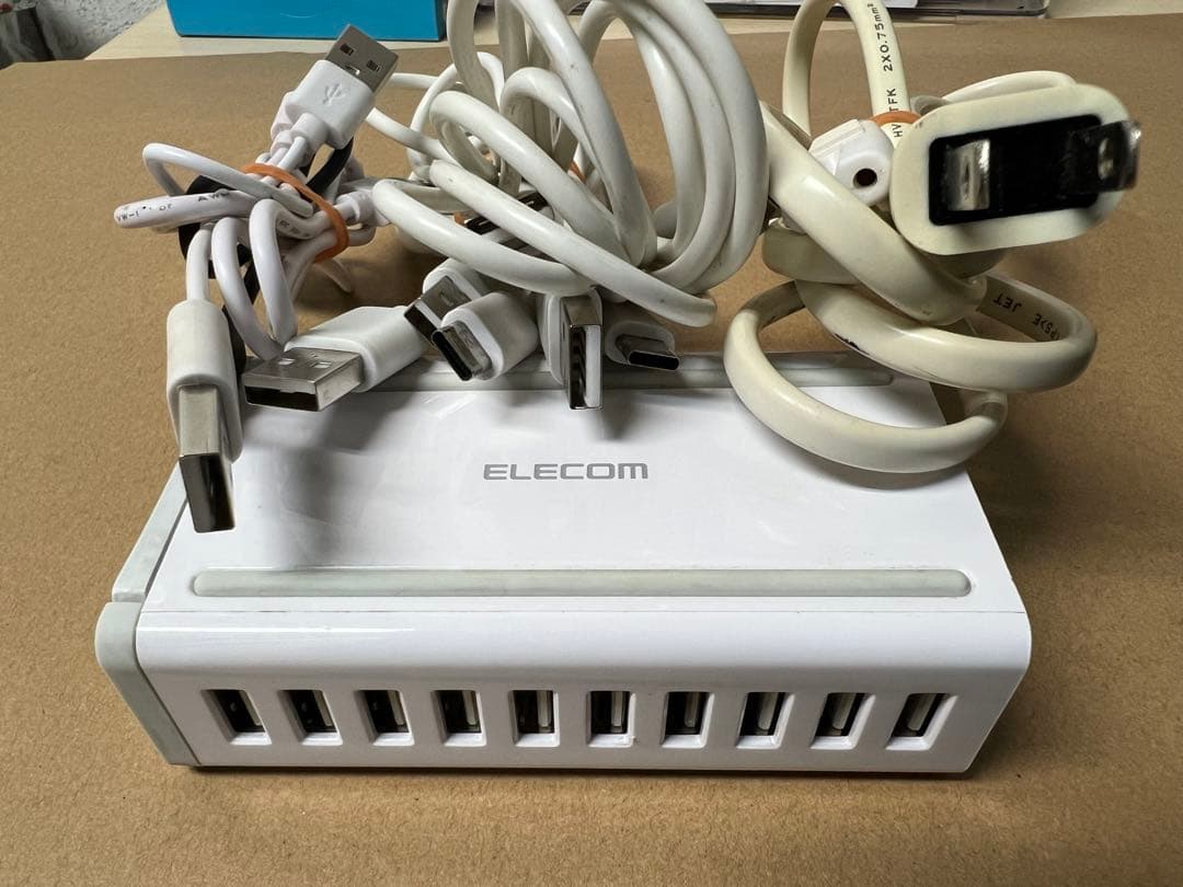 Android 10インチタブレット4＋32G 業務用注文用　プレゼントあり