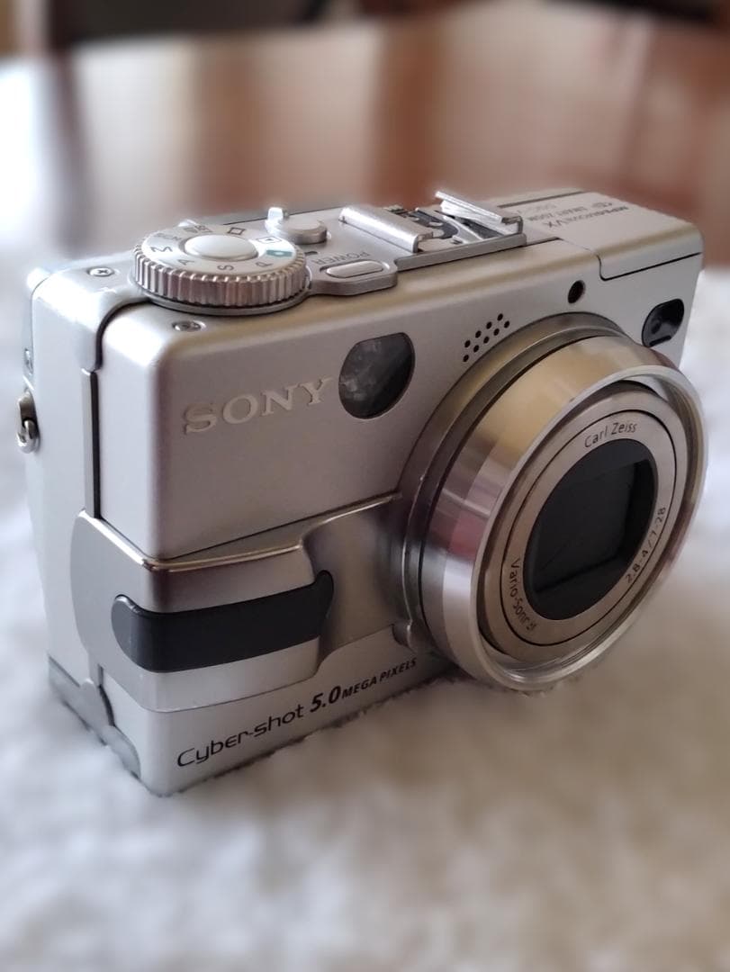 デジタルカメラ SONY Cyber-shot dsc-V1