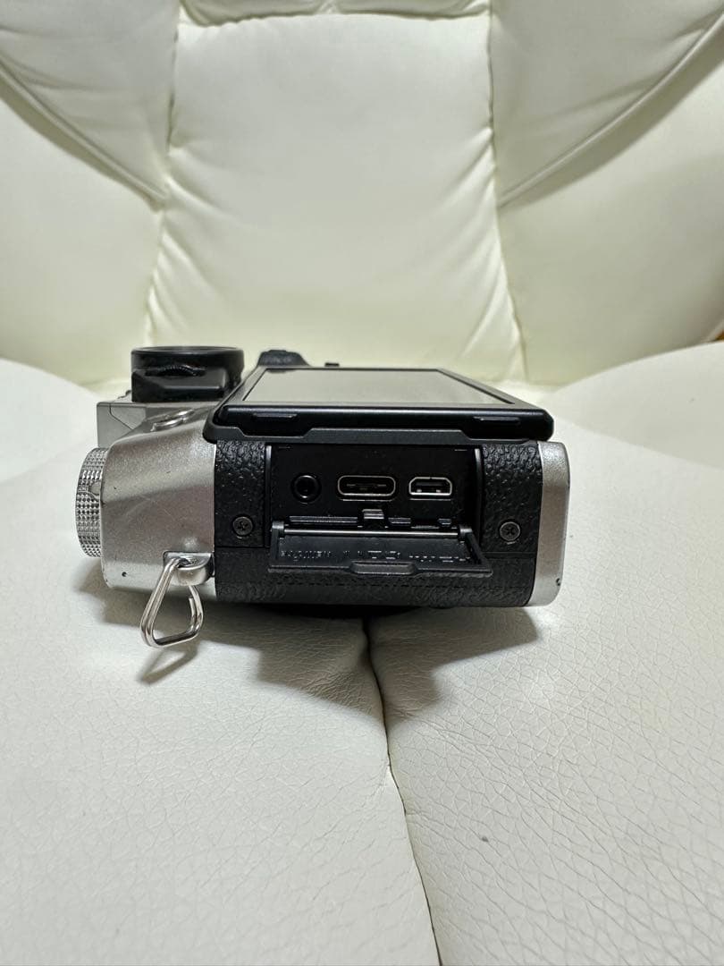 Fujifilm X-T30 ミラーレスカメラ 本体 キットレンズ付