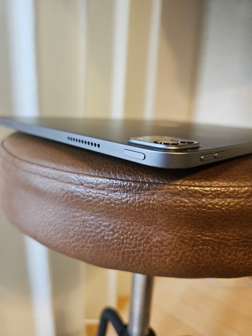 H*A様 iPad pro 第5世代　128GB Wi-Fi　12.9インチ