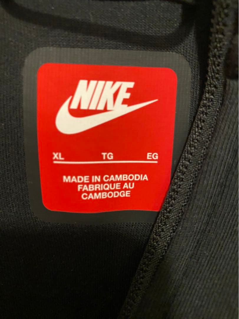 Nike テックフリース（現行モデル）ブラック セットアップ