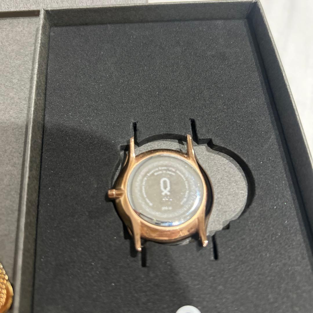 knot ピンクゴールド　ソーラーウォッチ