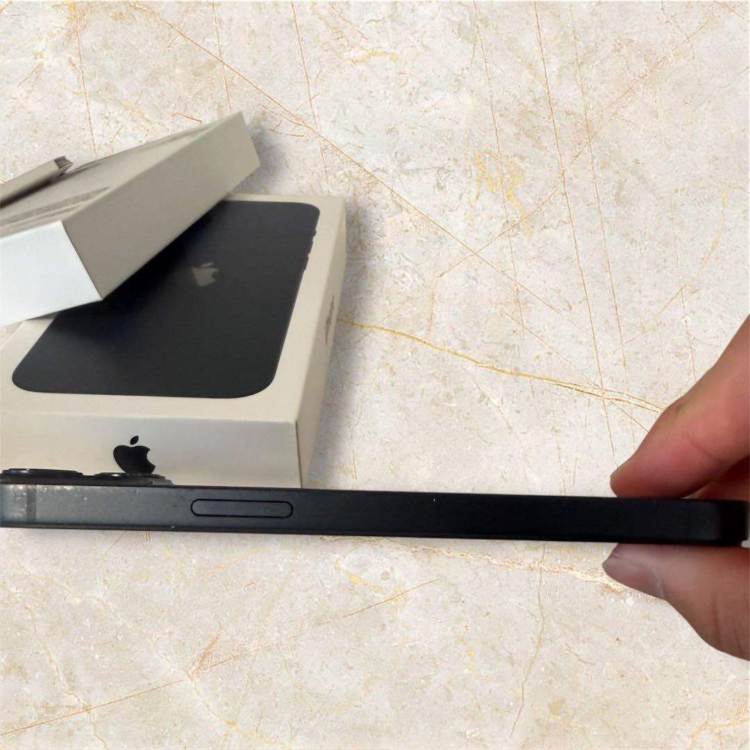 １日限り値下げ　iPhone 13 ブラック 128GB 本体SIMフリー