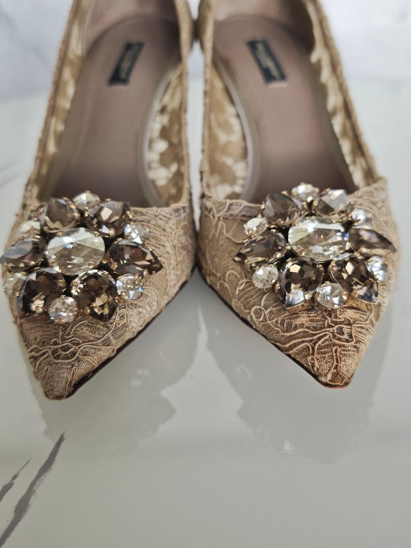 ゆりみり 【美品・現行モデル】 定価：¥156,200 レースパンプス