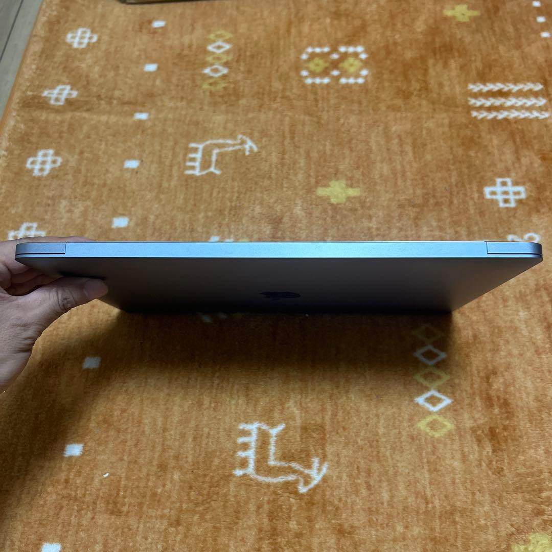 超美品MacBook Air 2020 A2337 M1 メモリ8GB