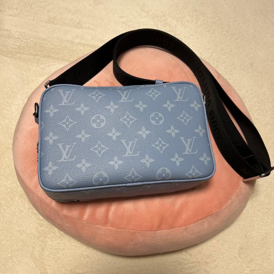 ルイ・ヴィトン アルファ・メッセンジャー