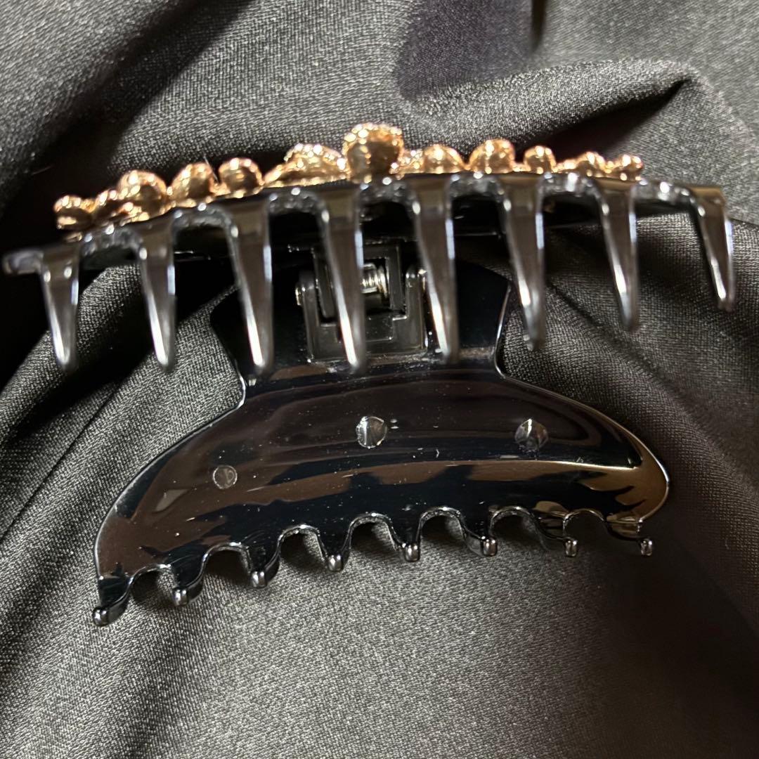 SWAROVSKI ヘアクリップ フラワーモチーフ ラインストーン パヴェ