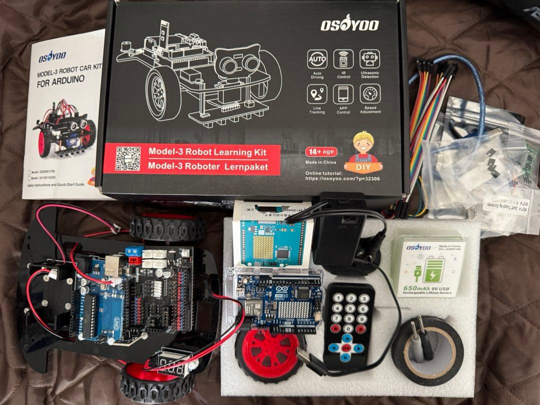 【おまけ付】Arduino Uno R3 カーキット＋ Uno R4 WiFi