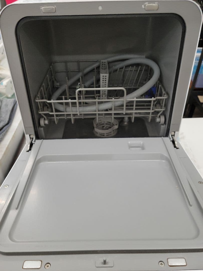 アイリスオーヤマ　食器洗い機乾燥機　ISHT-5000-W　中古