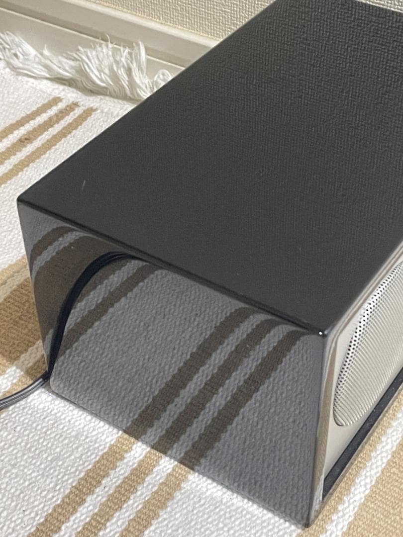 Tivoli Audio チボリ オーディオ ラジオ ピアノブラック？