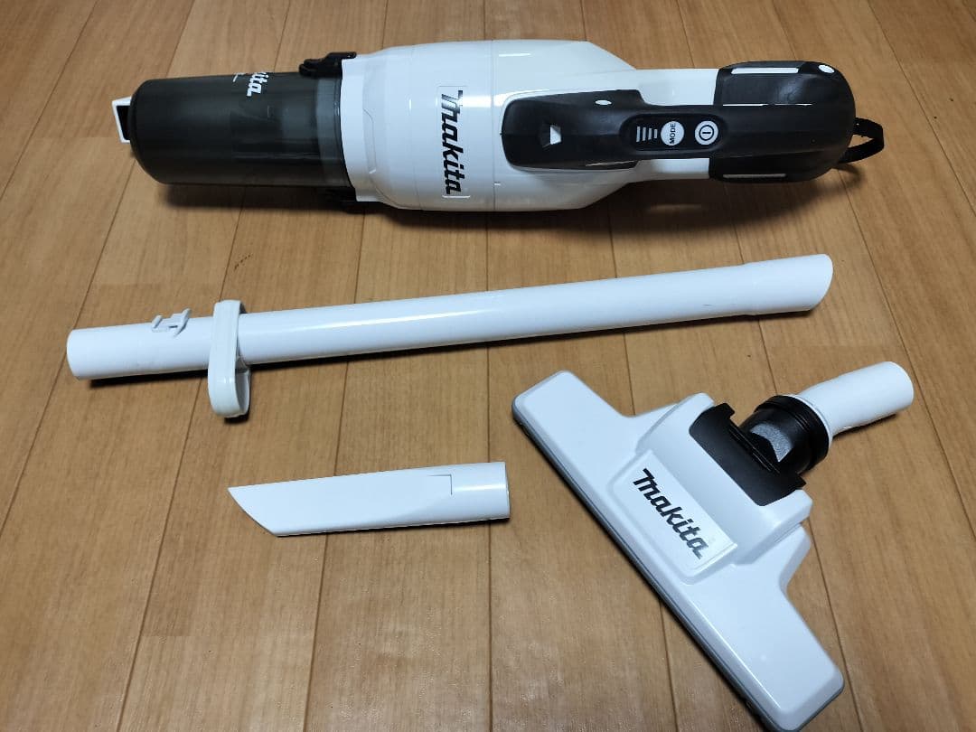 マキタ　充電式クリーナー18V 白　CL286FD　18V