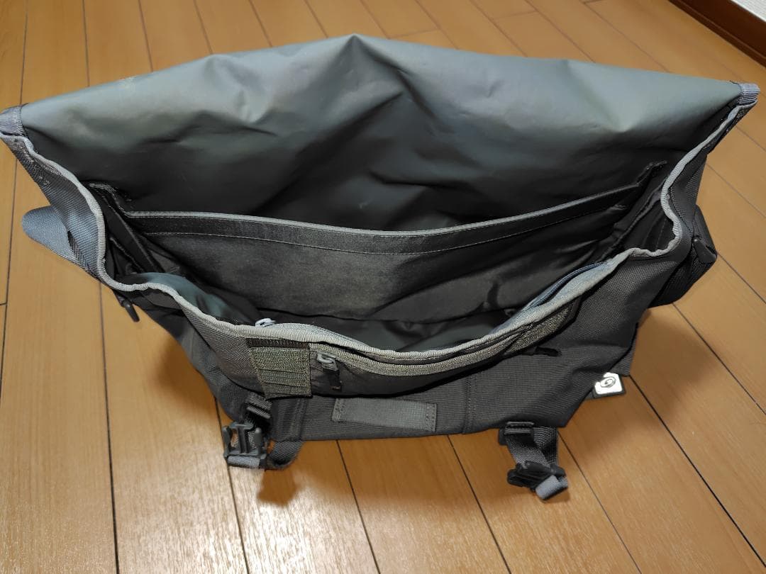 TIMBUK 2 ティンバックツー クラシック　メッセンジャーバッグ　Ｍ