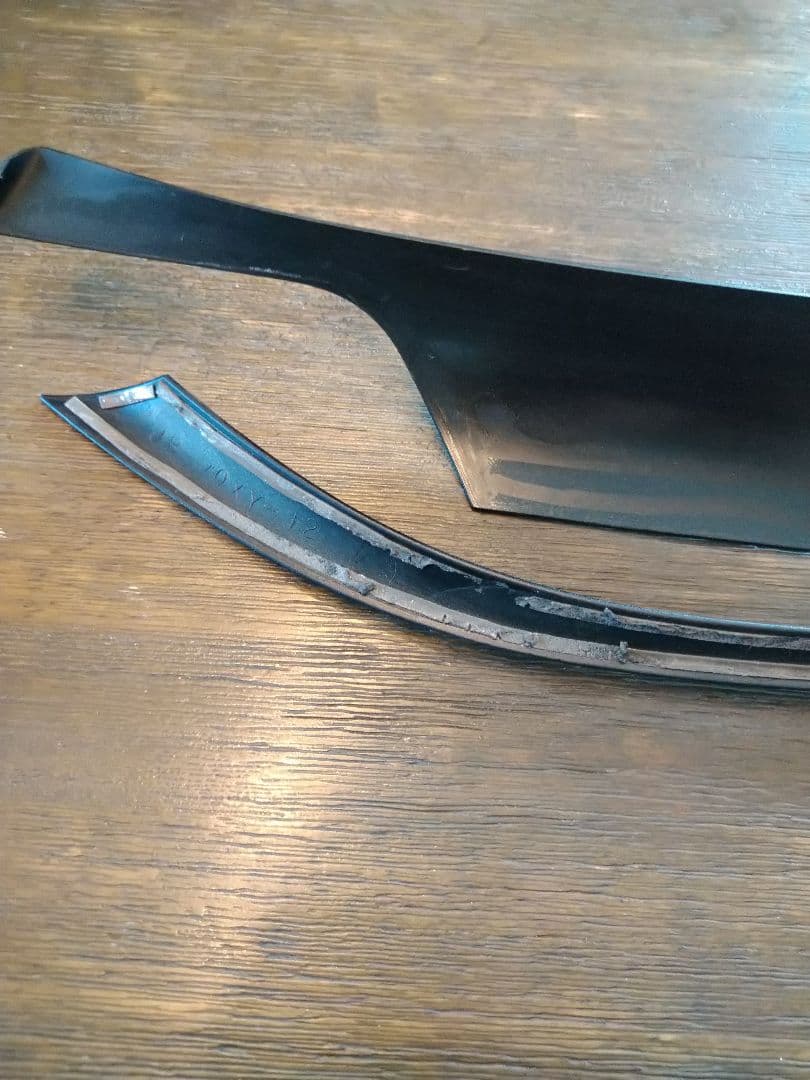 ヴォクシー８０　シルクブレイズ　インテリアパネル　黒木目