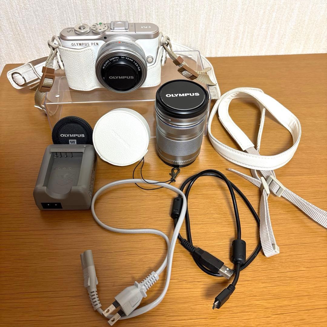 OLYMPUS オリンパス PEN E-PL9 ミラーレス一眼カメラ　ケース付