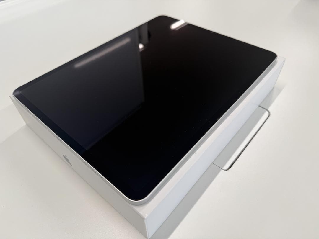 【未使用】M2 iPad Pro 第6世代 12.9インチ 128GB