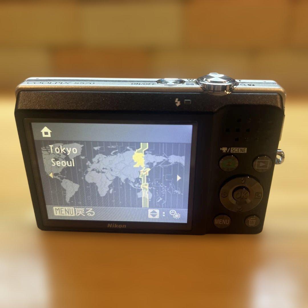 Nikon ニコン　COOLPIX S570 デジタルカメラ
