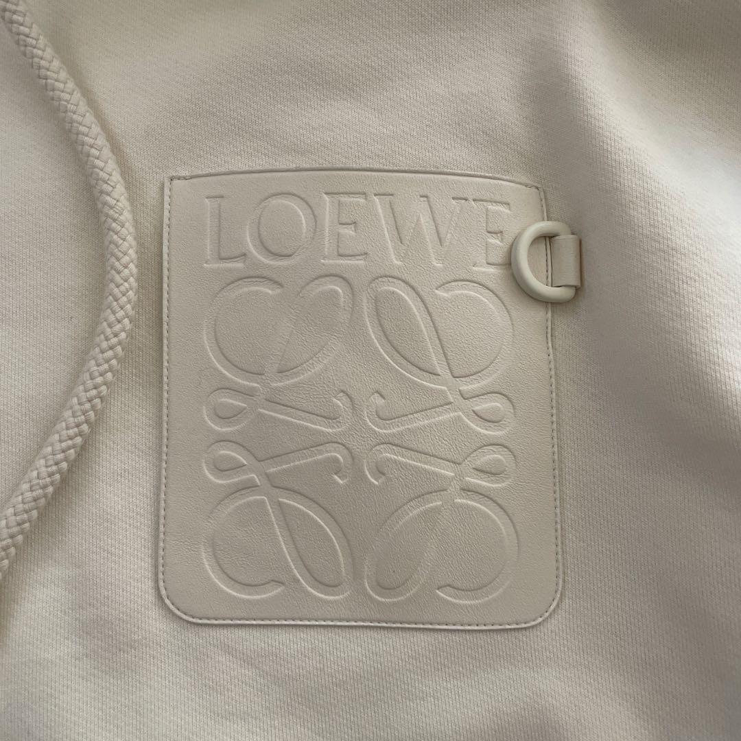 LOEWE フーディ S オフ白