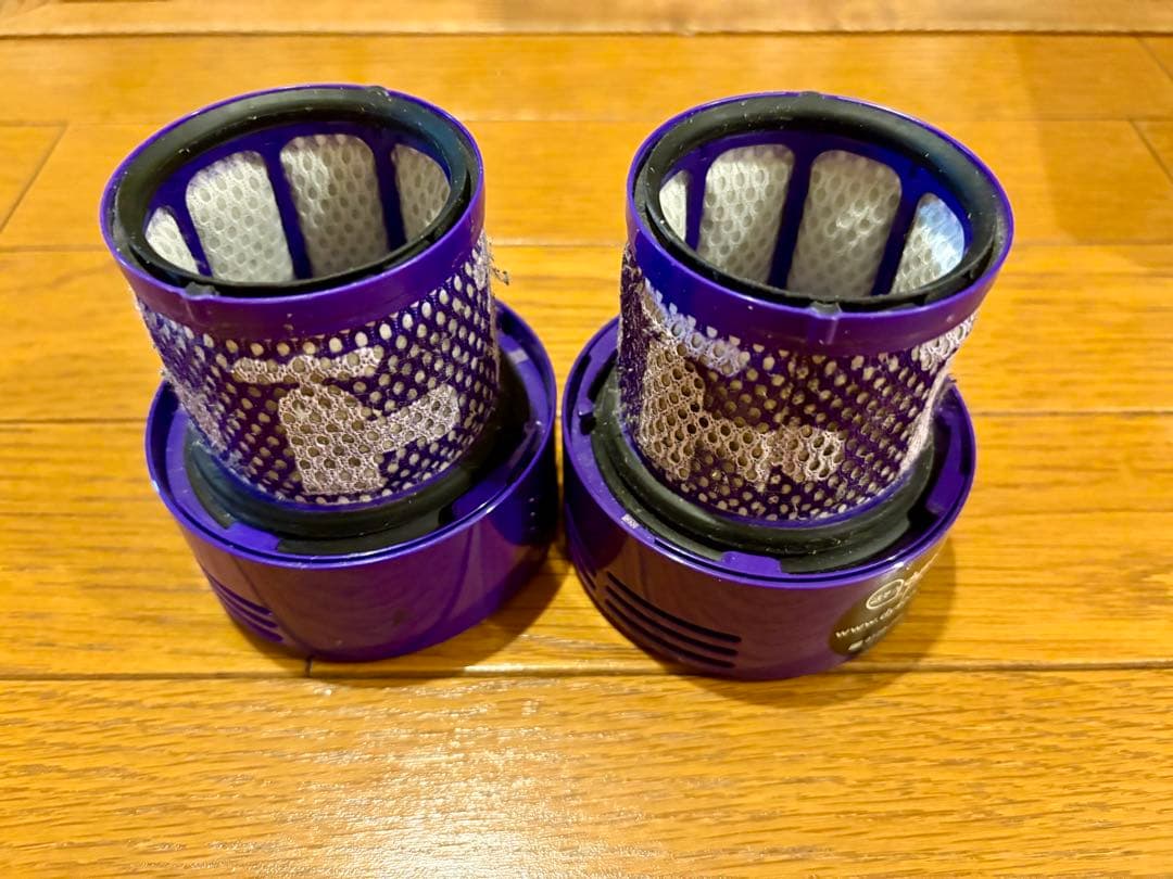 美品２台ダイソンSV12V10fluffyDyson掃除機コードレスクリーナー