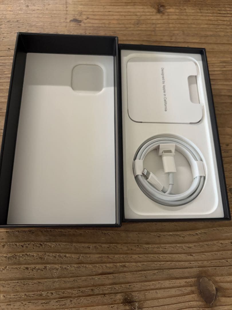 【美品】iPhone 12Pro 256GB バッテリー100%