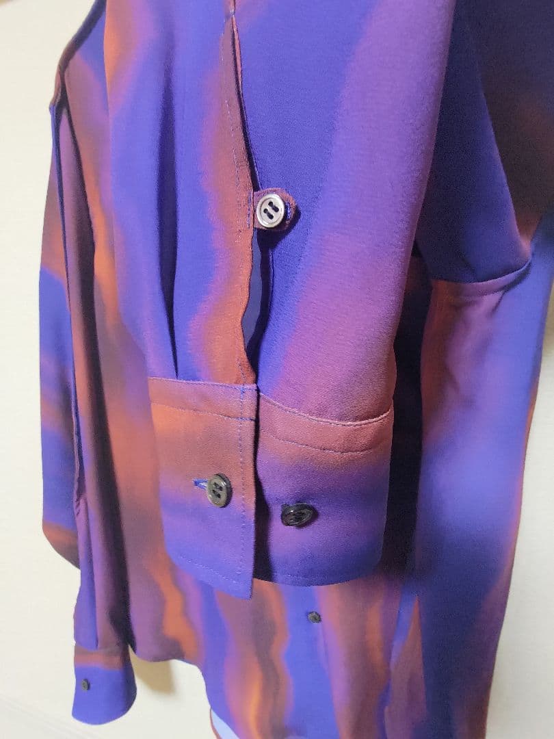 NVRFRGT シャツ（サイズ2）