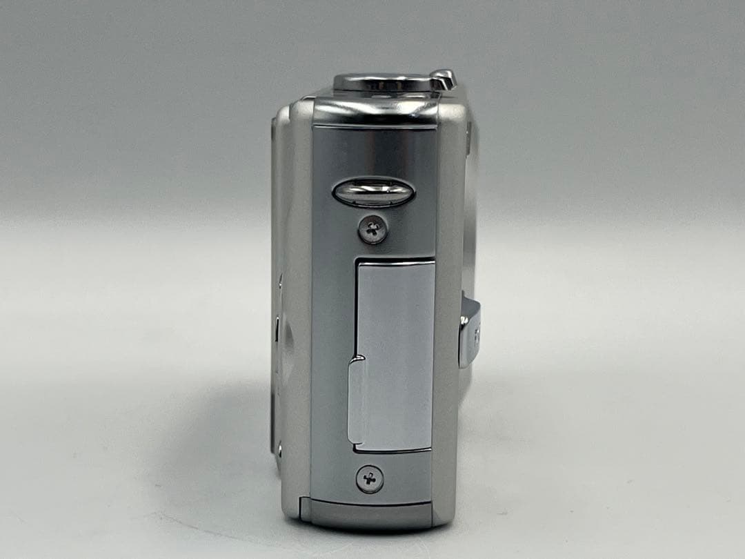 Panasonic デジタルカメラ LUMIX DMC-FX7 シルバー 本体