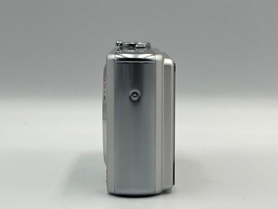 Panasonic デジタルカメラ LUMIX DMC-FX7 シルバー 本体