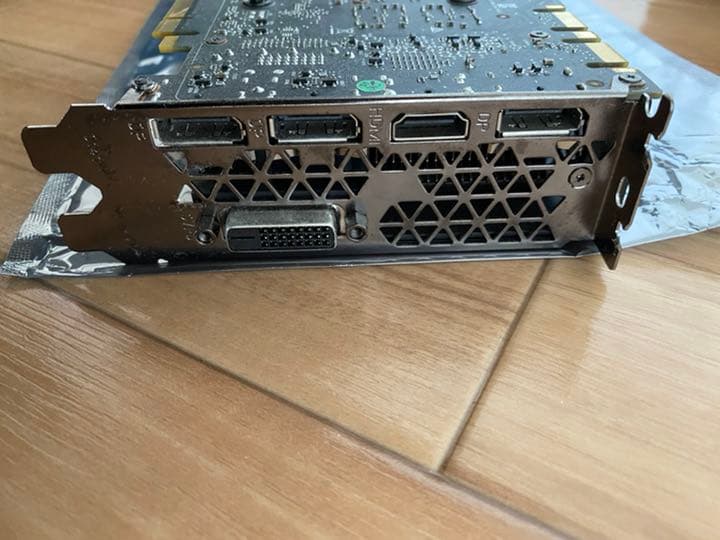 グラフィックボード　GeForce GTX1080
