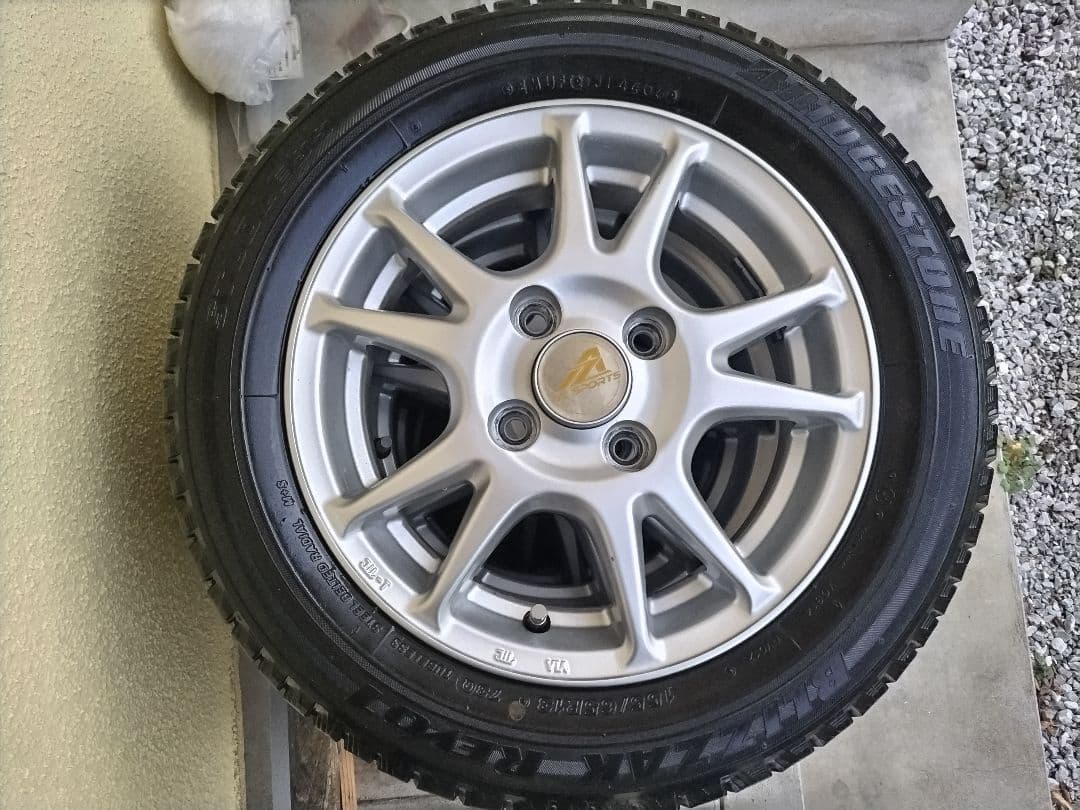 ブリジストンブリザックスタッドレスタイヤ 155/65R13 4本セット