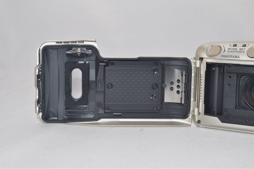 ☆美品☆ OLYMPUS オリンパス μ[mju:] ZOOM 105 カメラ