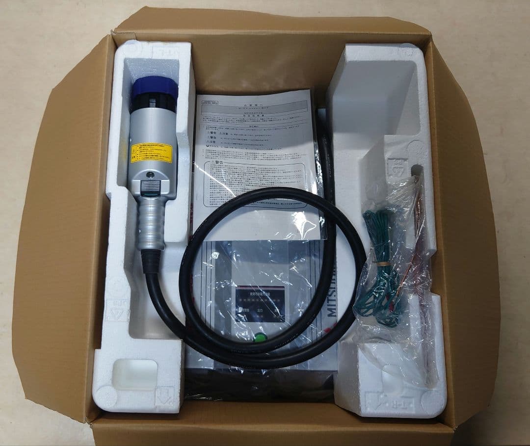 三菱 MiEV power BOX　ミーブパワーボックス