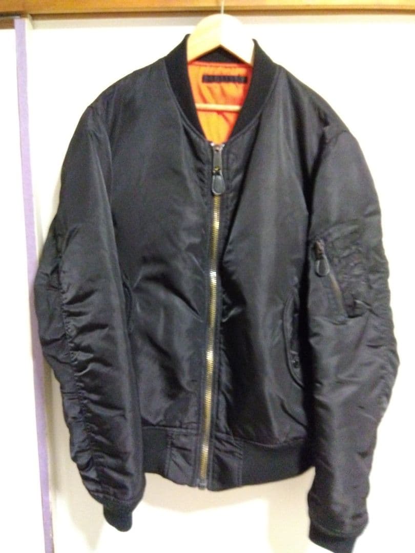 値下げ‼️AVIREX ma-1　ブラック