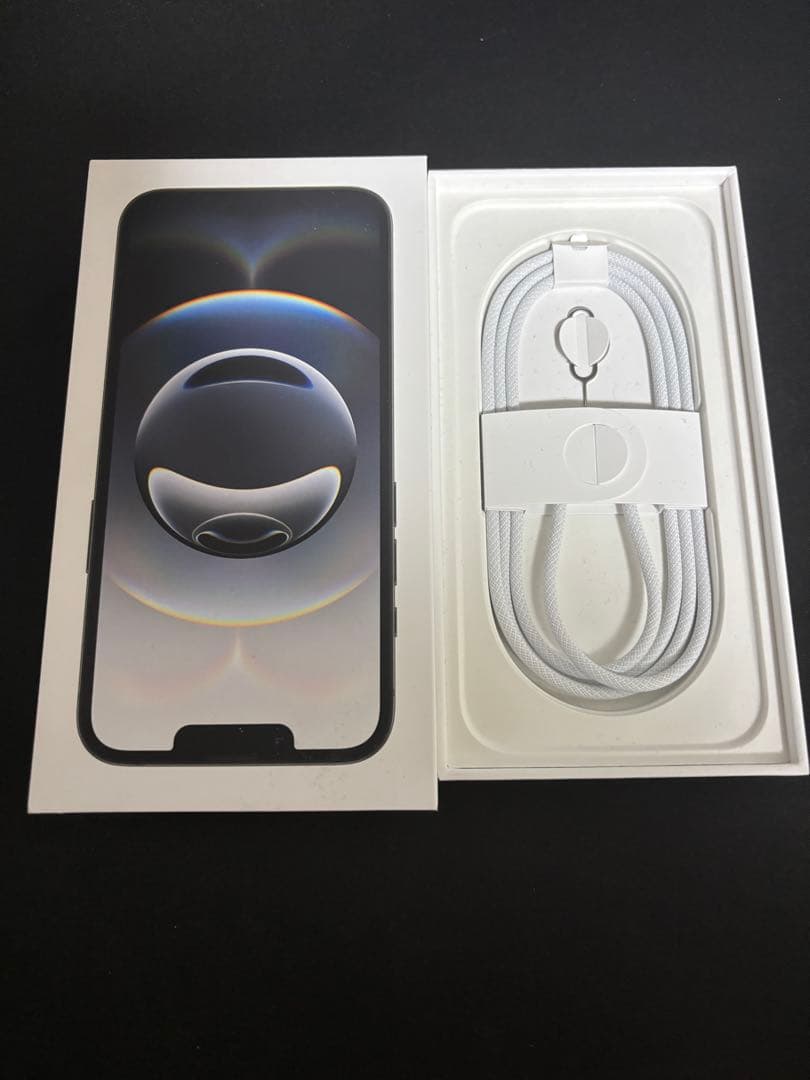 Apple iPhone 16e 256GB ブラック