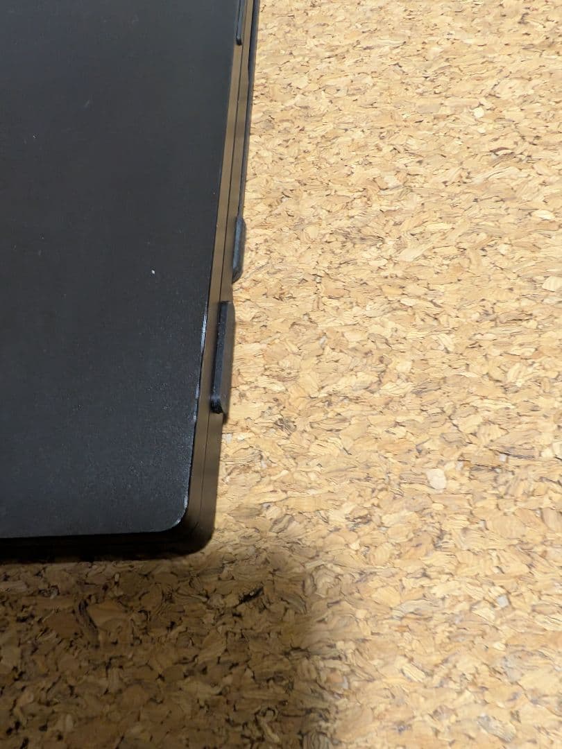 15.6インチ 2画面ディスプレイ、折りたたみ式デュアルディスプレイ