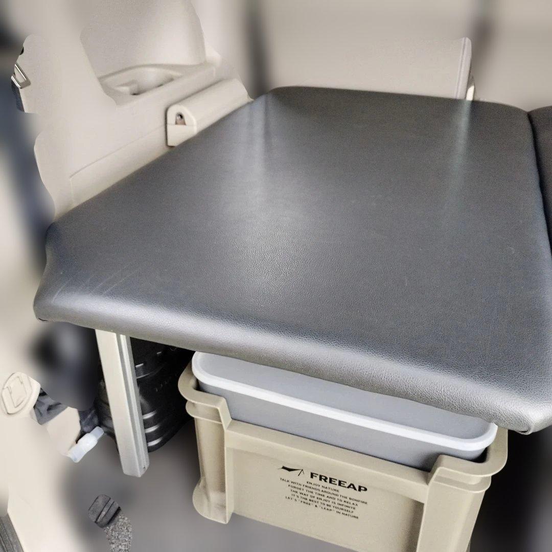 デリカD5　ベッド天板　ベッドキット・天板のみ　左右2枚セット