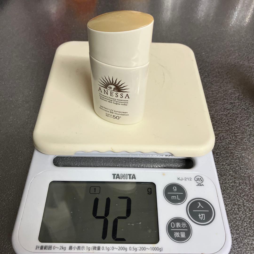①やや明るめ アネッサ スキンケアBBファンデーション　2個
