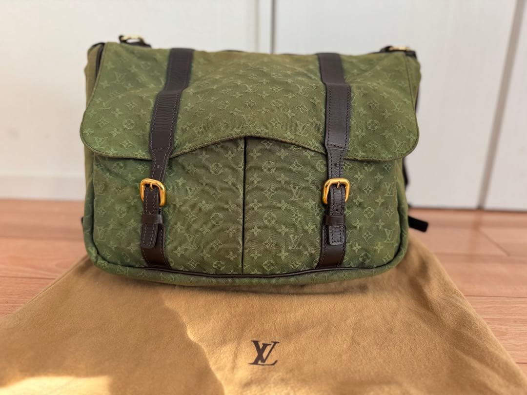 ルイ・ヴィトン サックママン モノグラムミニ ショルダーバッグ　V10074