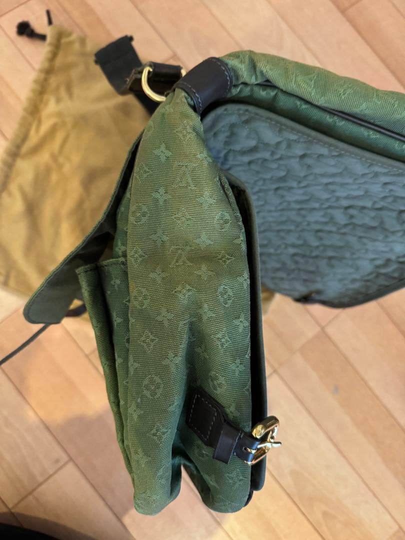 ルイ・ヴィトン サックママン モノグラムミニ ショルダーバッグ　V10074