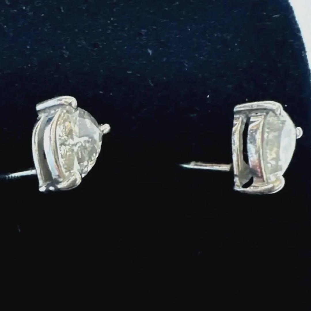 ダイヤモンド　ペアシェイプピアス　プラチナ900 鑑定書付き