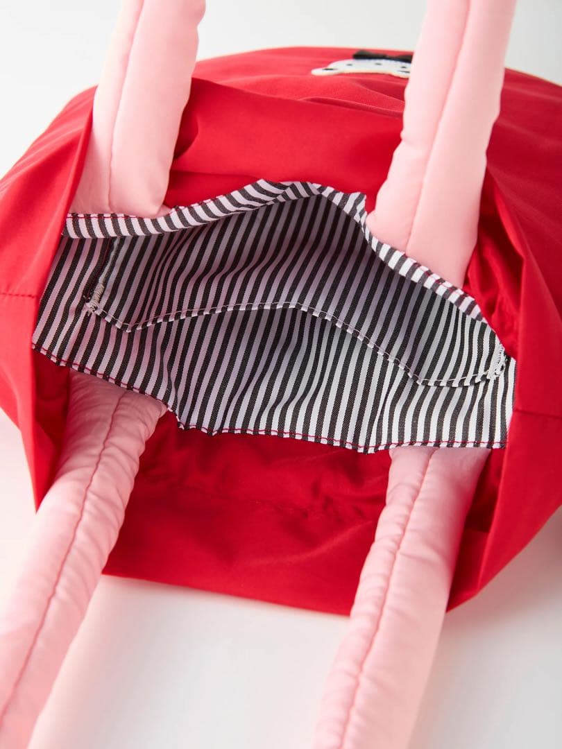 新品　ファミリア　バレンタイン　巾着バッグ　レッド　完売