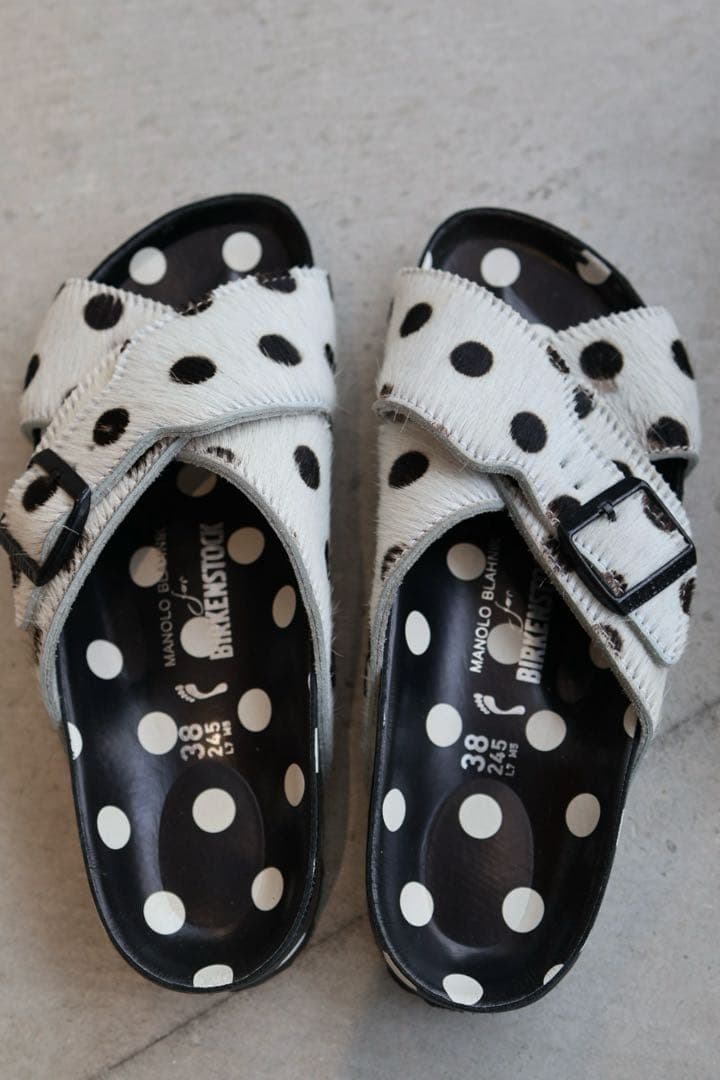 マノロブラニクBirkenstock ManoloBlahnik サンダル 38