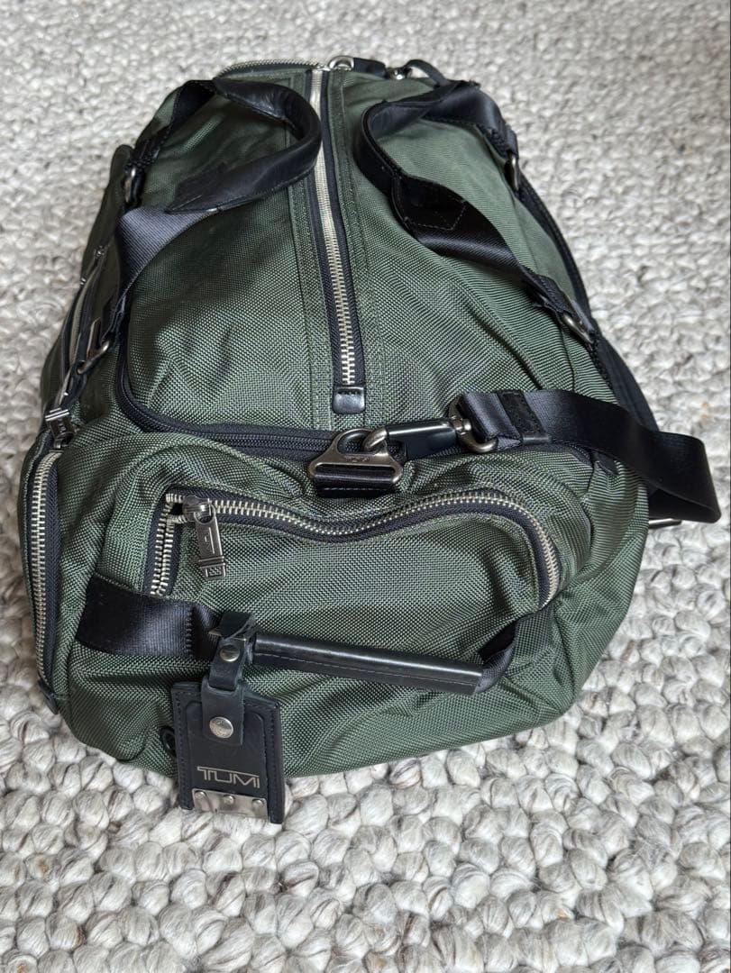 TUMI マグワイア ダッフル ボストンバッグ 22350SPHオリーブグリーン