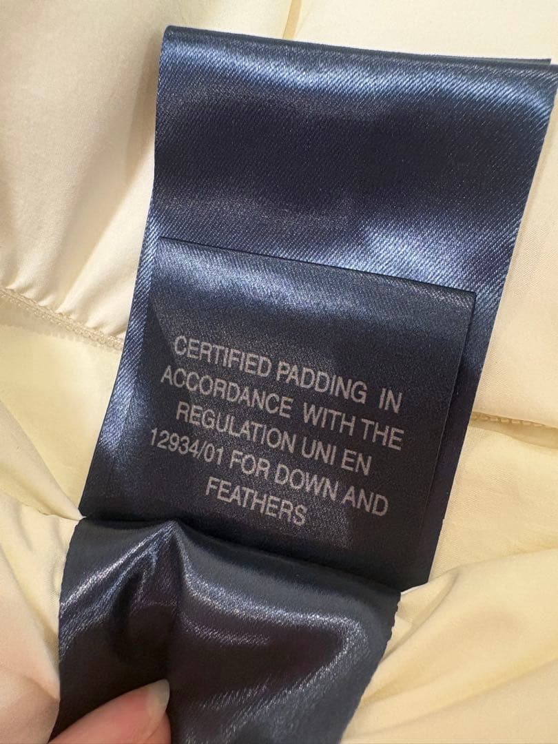 【美品】Herno ダウンジャケット　スタンドカラー　アイボリー