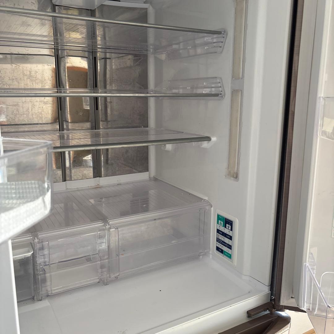 シャープ　グレー ６ドア冷蔵庫 フレンチドア