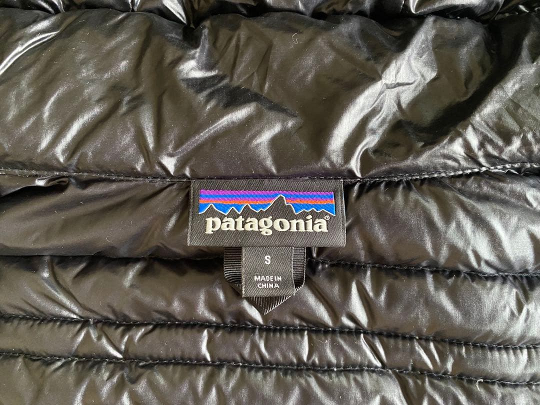 patagonia パタゴニア　ウィメンズ・ウルトラライト・ダウン・フーディ　S