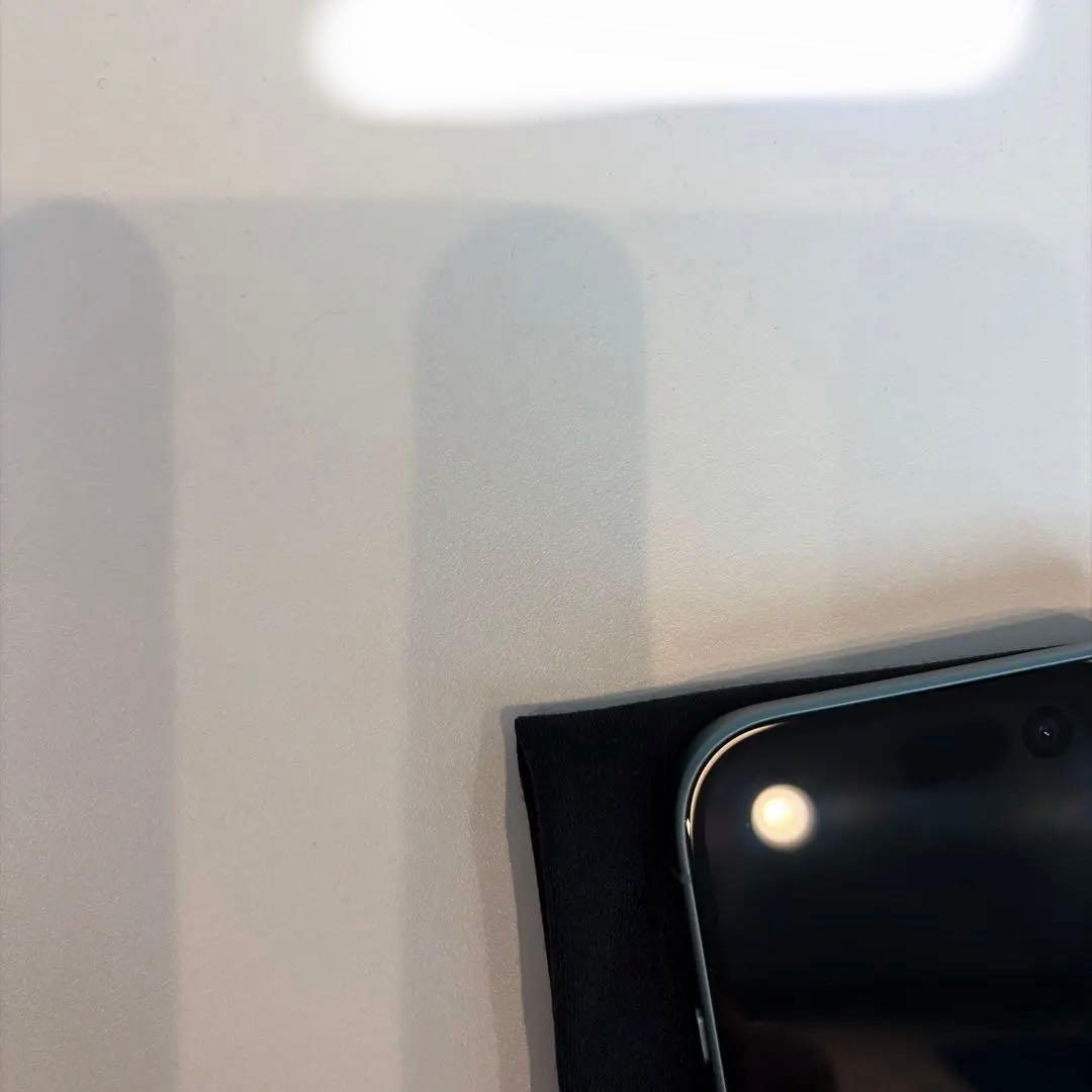 Apple iPhone 16 128GB 緑（ティール）バッテリー100%